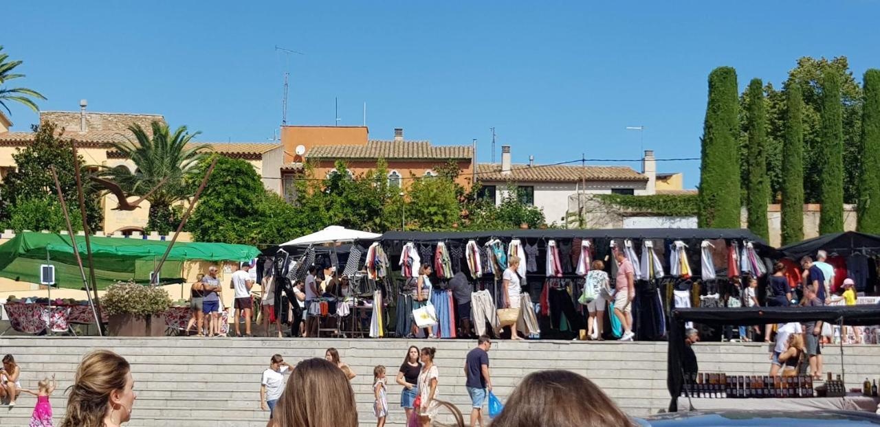 Sur à 100 M De La * Empuriabrava