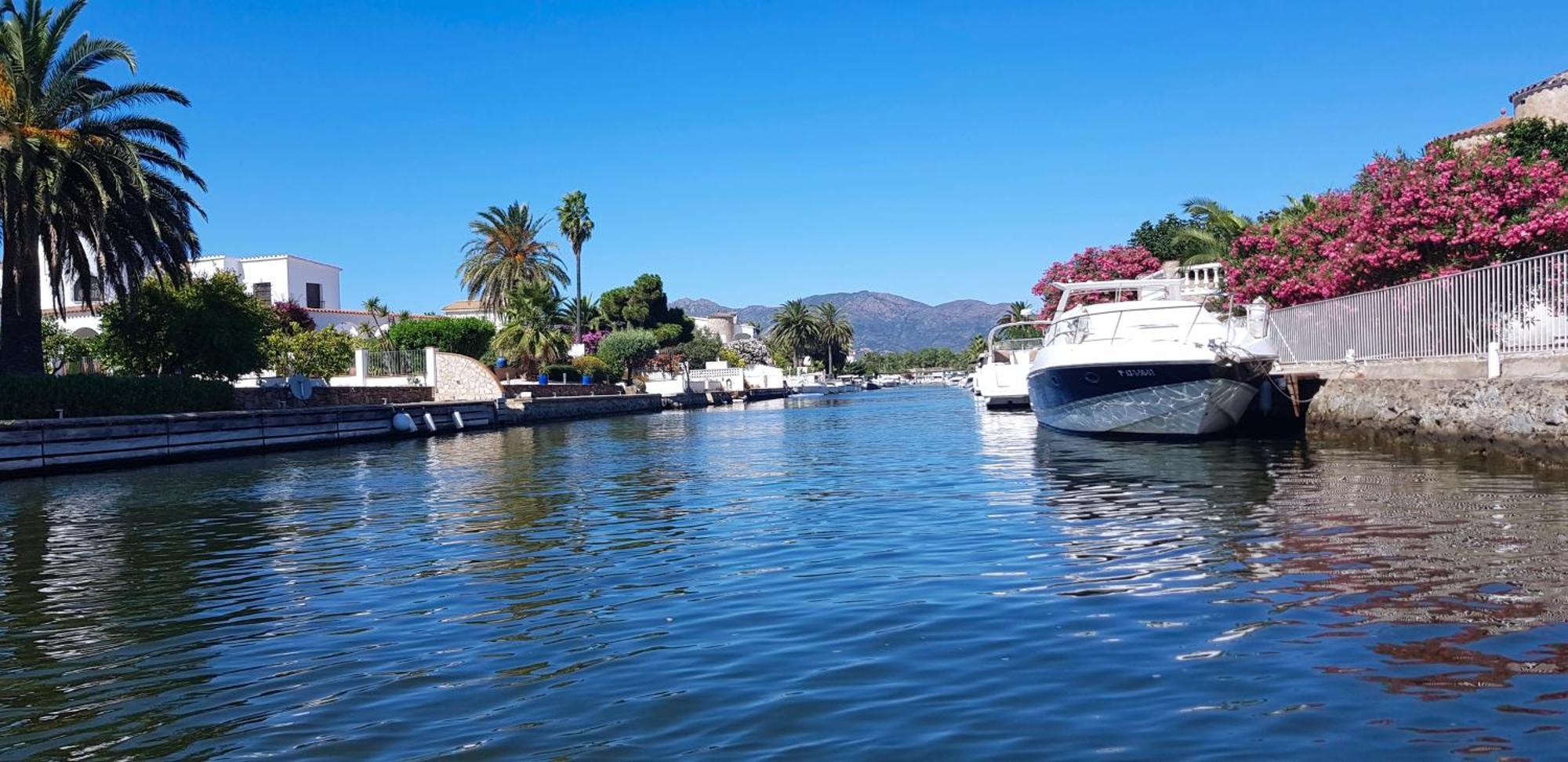 Sur A 100 M De La Appartement Empuriabrava